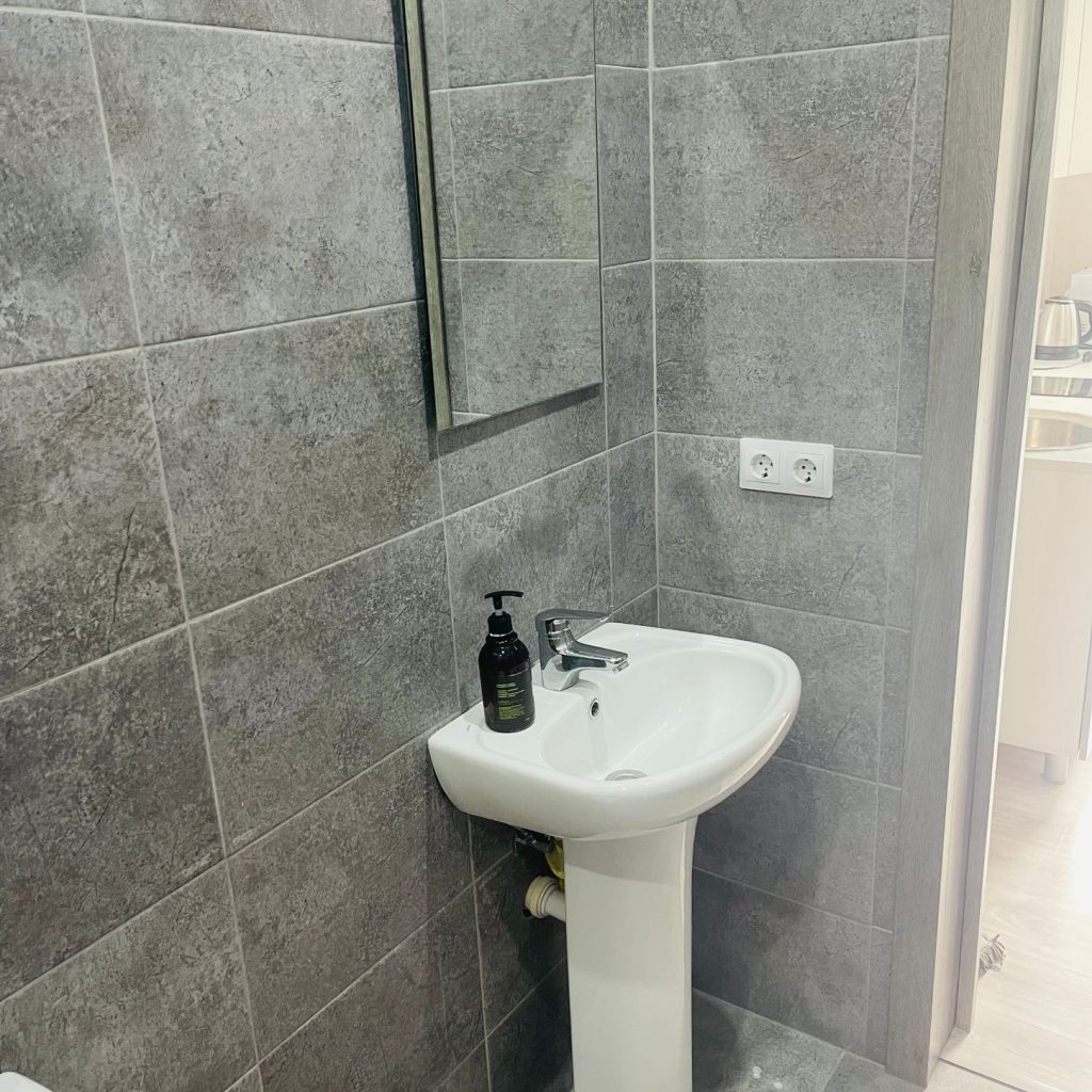 681d93047076a